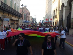 Matamoros Se Viste de Arcoiris parade. Photo credit: Nandoo Vitales and Francisco de la Rosa